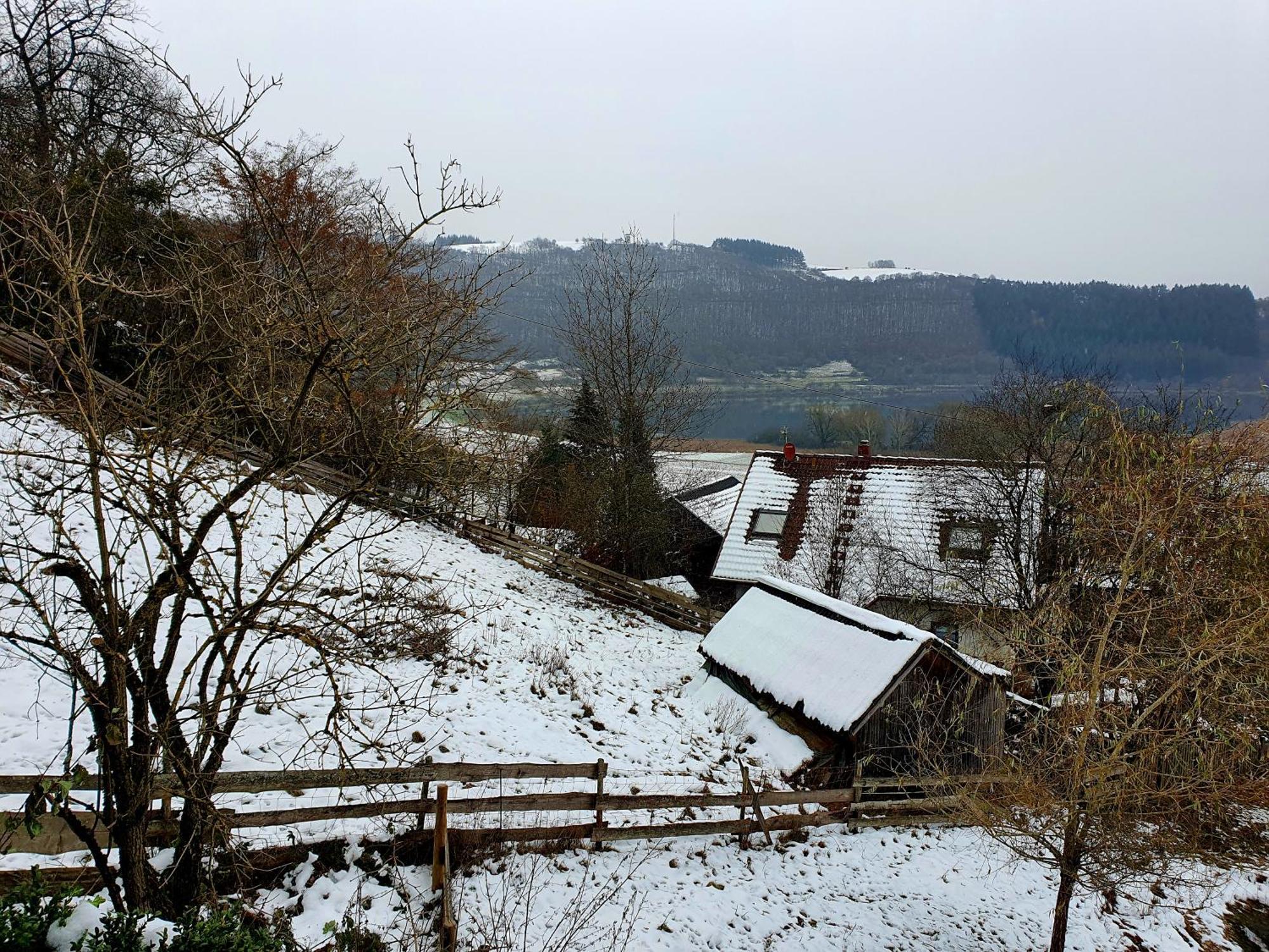 River Mosel Holiday Homes, Meerfeld Studio With A Lake View Luaran gambar