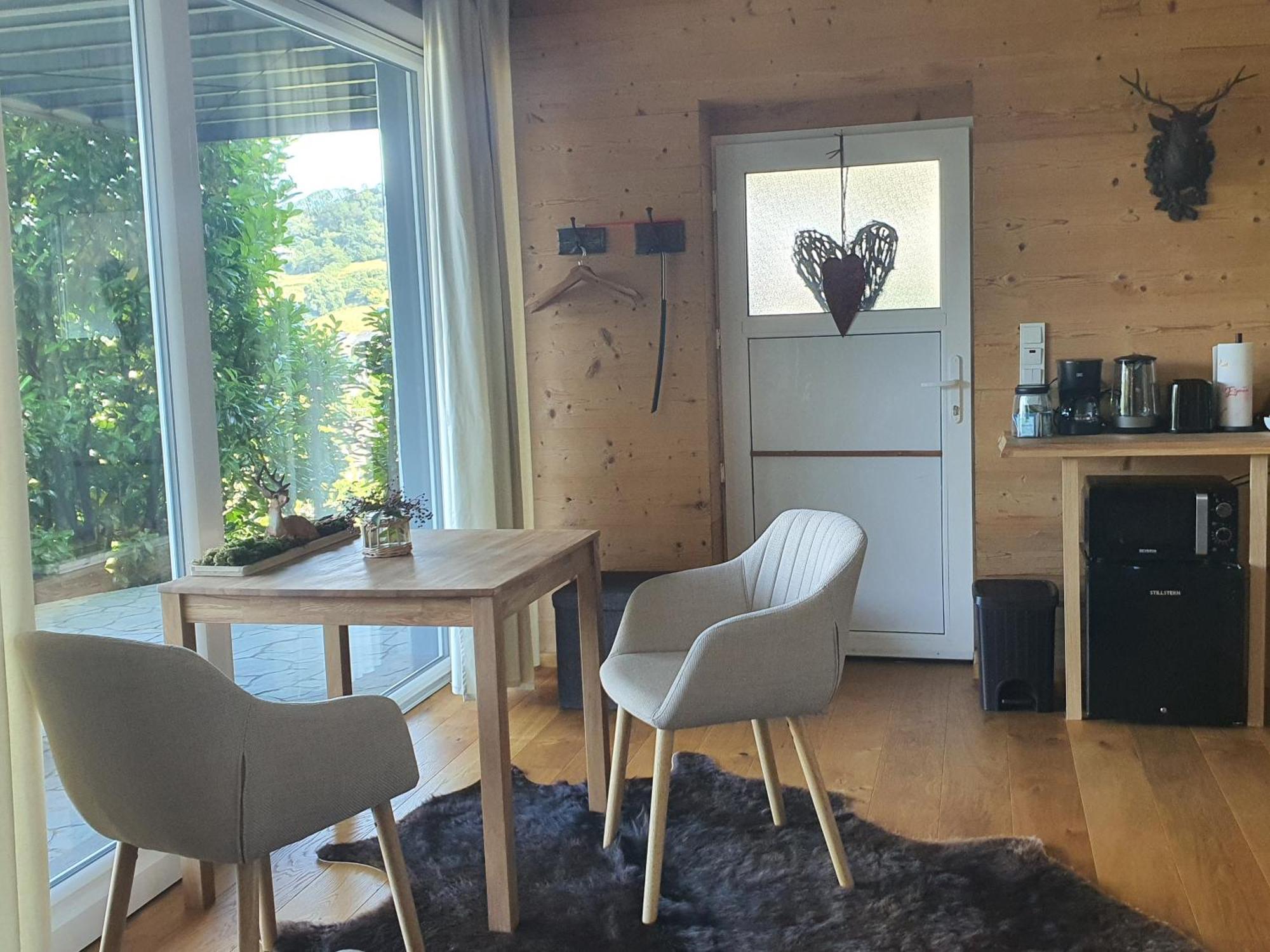 River Mosel Holiday Homes, Meerfeld Studio With A Lake View Luaran gambar