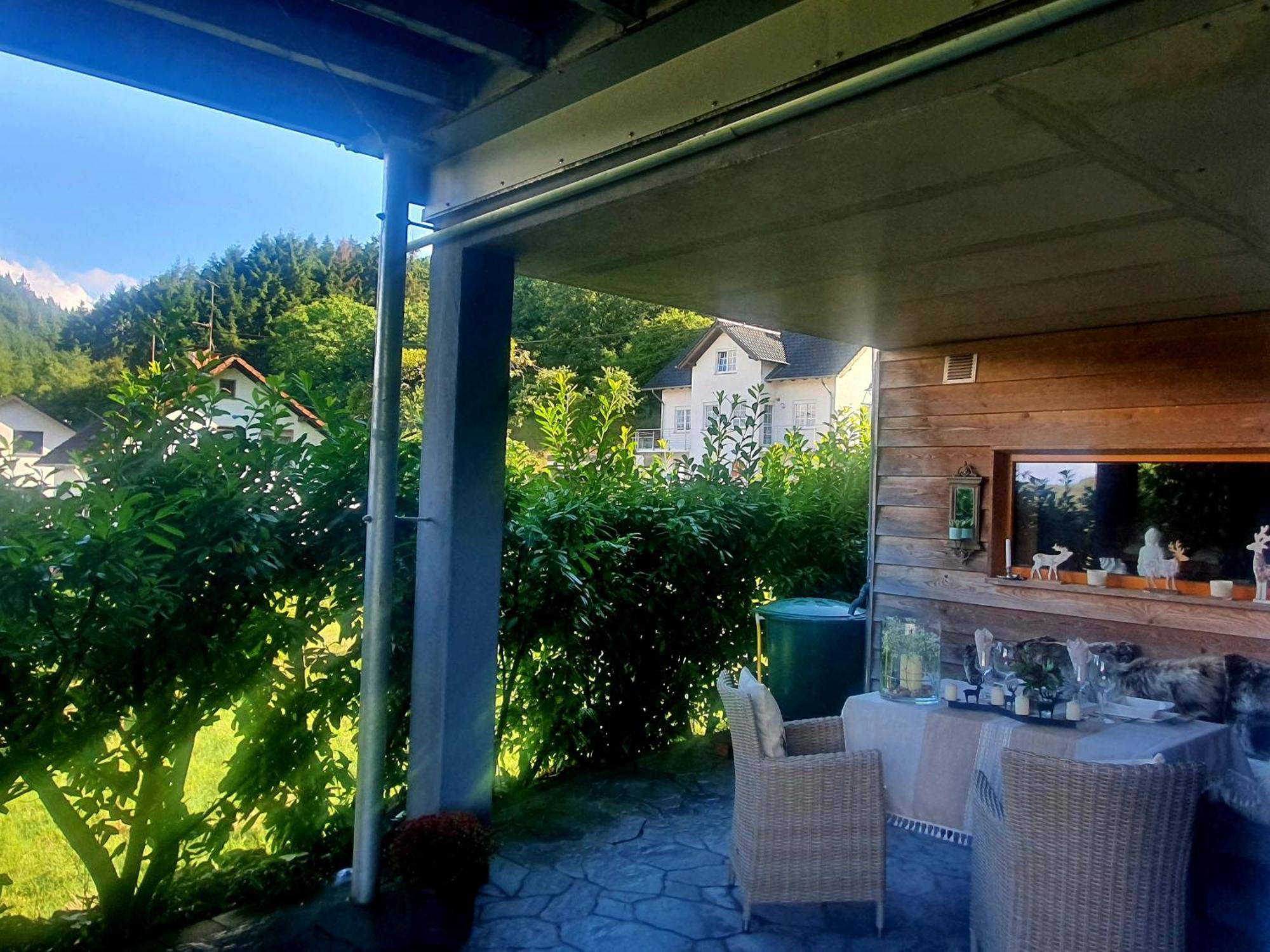 River Mosel Holiday Homes, Meerfeld Studio With A Lake View Luaran gambar
